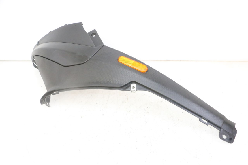 photo de CACHE SOUS SELLE DROIT PIAGGIO NRG POWER PUREJET 50 (2018 - 2021)