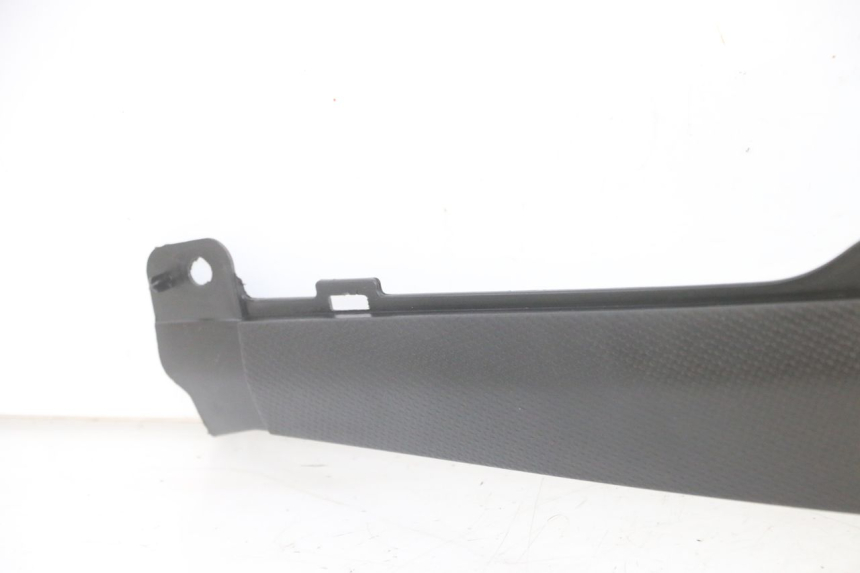 photo de CACHE SOUS SELLE DROIT PIAGGIO NRG POWER PUREJET 50 (2018 - 2021)