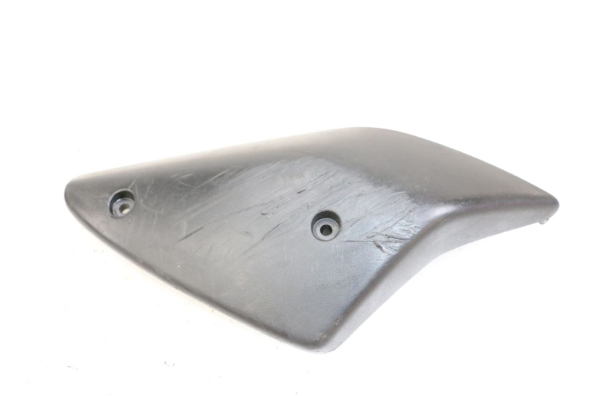 photo de CACHE SOUS SELLE DROIT PEUGEOT TKR TREKKER FURIOUS 50 (2005 - 2014)