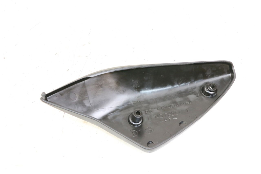 photo de CACHE SOUS SELLE DROIT PEUGEOT TKR TREKKER FURIOUS 50 (2005 - 2014)