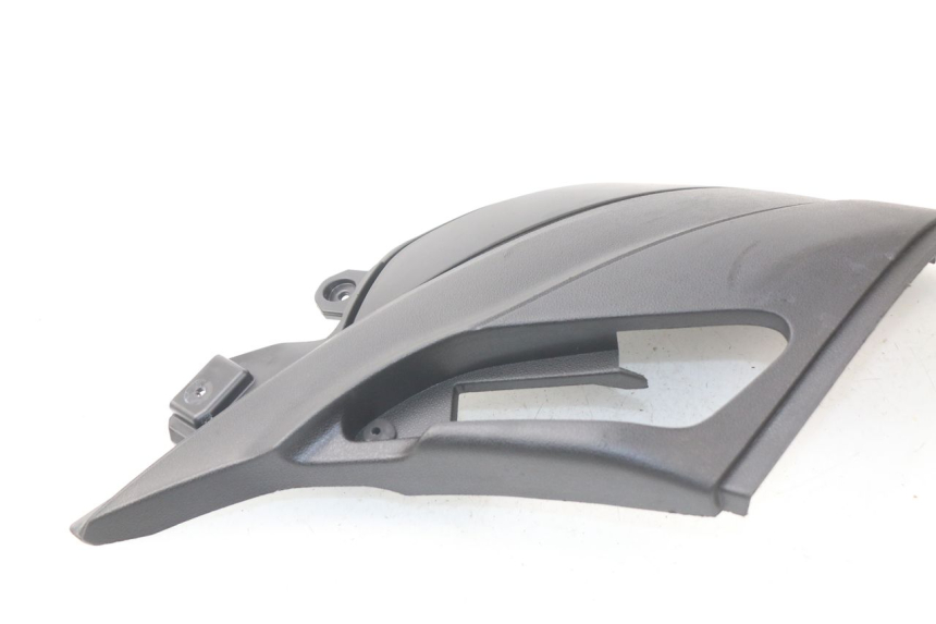 photo de CACHE SOUS SELLE DROIT APRILIA SR 2T 50 (2018 - 2022)