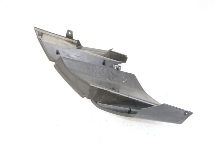 photo de CACHE SOUS SELLE DROIT APRILIA SR R 2T LC 50 (2018 - 2021)