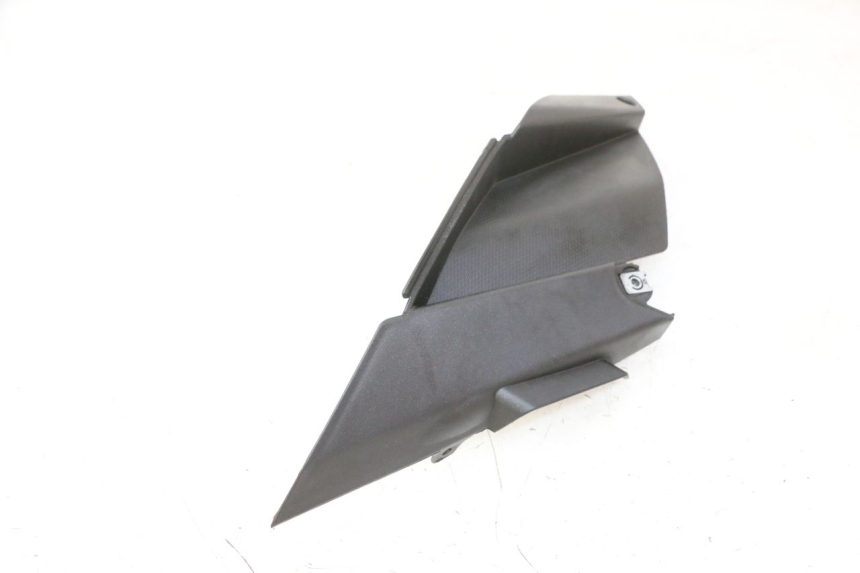 photo de CACHE SOUS SELLE DROIT APRILIA SR R 2T LC 50 (2018 - 2021)