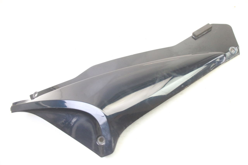 photo de CACHE SOUS SELLE DROIT HONDA ST PAN EUROPEAN 1300 (2002 - 2013)