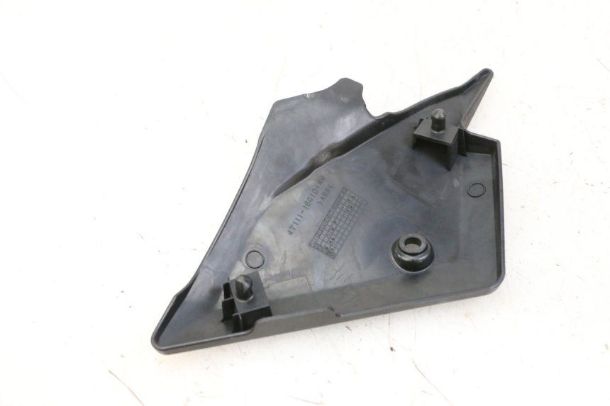 photo de CACHE SOUS SELLE DROIT SUZUKI SV S 650 (2003 - 2009)