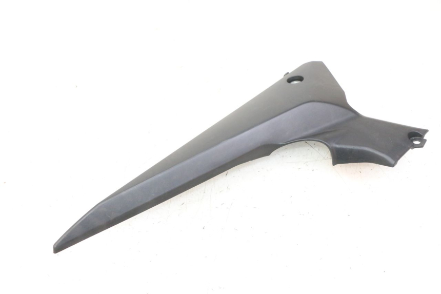 photo de CACHE SOUS SELLE DROIT YAMAHA XJ6 ABS 600 (2008 - 2016)