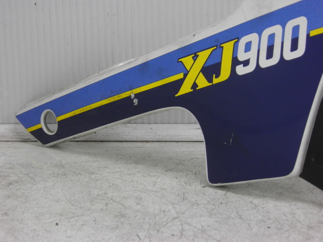 photo de CACHE SOUS SELLE DROIT YAMAHA XJ F 900 (1983 - 1994)