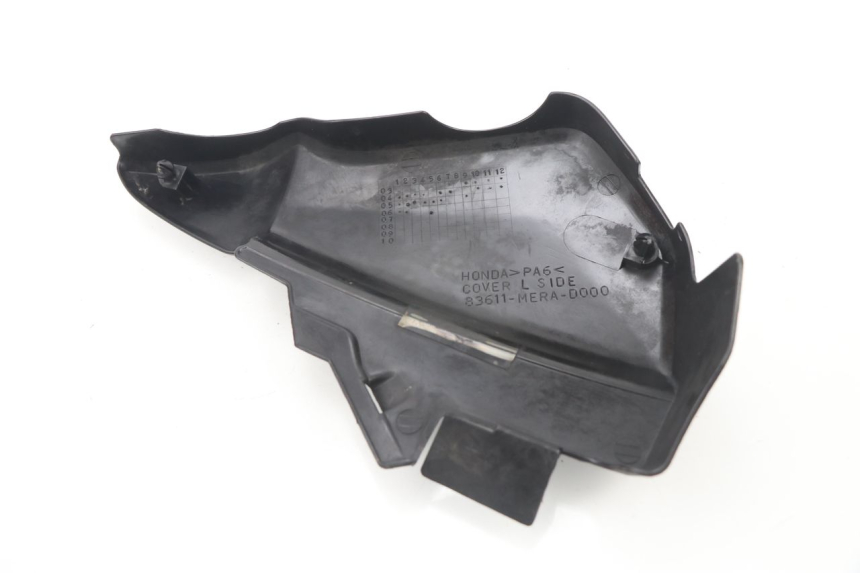photo de CACHE SOUS SELLE GAUCHE HONDA CBF 500 (2004 - 2007)