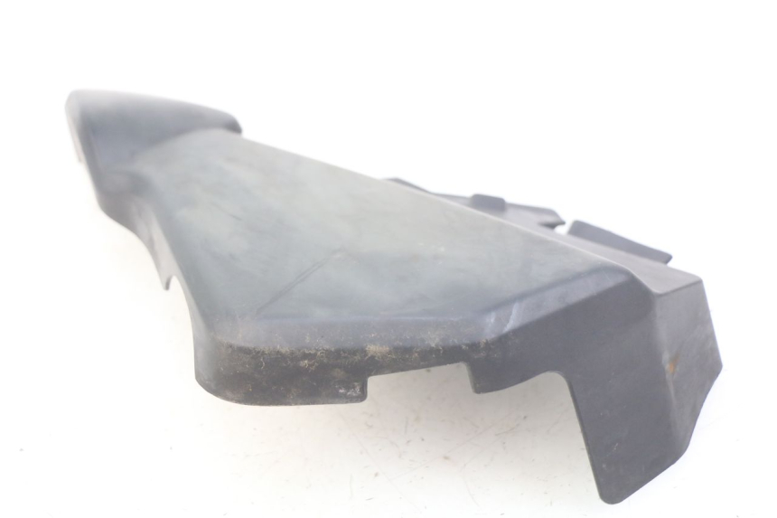 photo de CACHE SOUS SELLE GAUCHE HONDA CBF 500 (2004 - 2007)