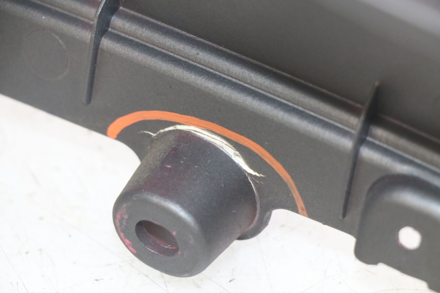 photo de CACHE SOUS SELLE GAUCHE PEUGEOT DJANGO 4T 50 (2014 - 2019)