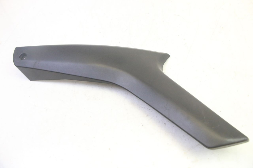 photo de CACHE SOUS SELLE GAUCHE SUZUKI DL V STROM 1000 (2002 - 2007) - Vue principale