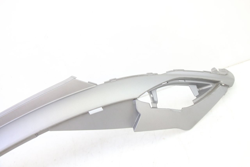 photo de CACHE SOUS SELLE GAUCHE SYM FIDDLE 3 III 125 (2014 - 2020) - Zoom état d’usage