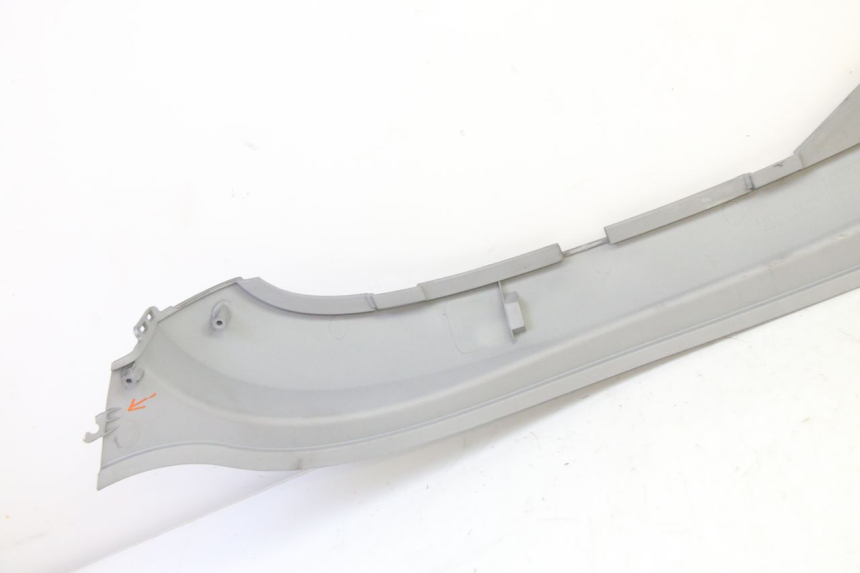 photo de CACHE SOUS SELLE GAUCHE SYM FIDDLE 3 III 125 (2014 - 2020) - Vue d’ensemble