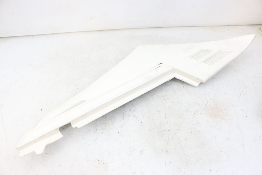 photo de CACHE SOUS SELLE GAUCHE YAMAHA FJ 36Y 1100 (1984 - 1985)