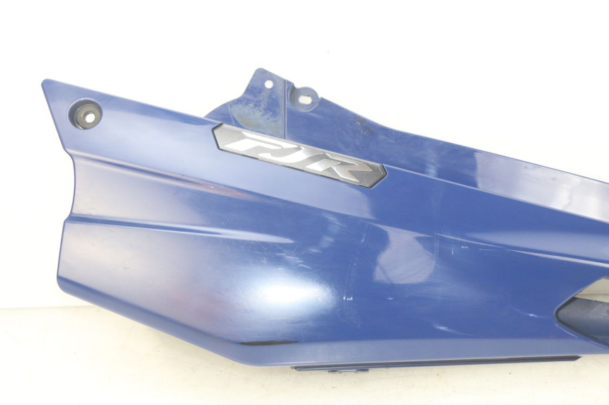 photo de CACHE SOUS SELLE GAUCHE YAMAHA FJR ABS 1300 (2016 - 2020)
