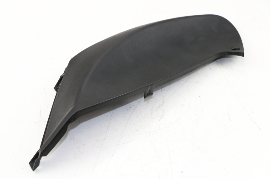 photo de CACHE SOUS SELLE GAUCHE PIAGGIO FLY 2T 50 (2004 - 2017)