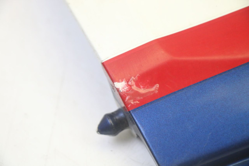 photo de CACHE SOUS SELLE GAUCHE KAWASAKI GPX R WARBIRD 600 (1988 - 1993) - Autre angle de vue