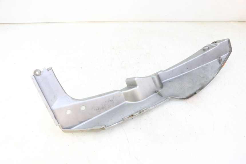 photo de CACHE SOUS SELLE GAUCHE DAELIM HISTORY 125 (2001 - 2002)