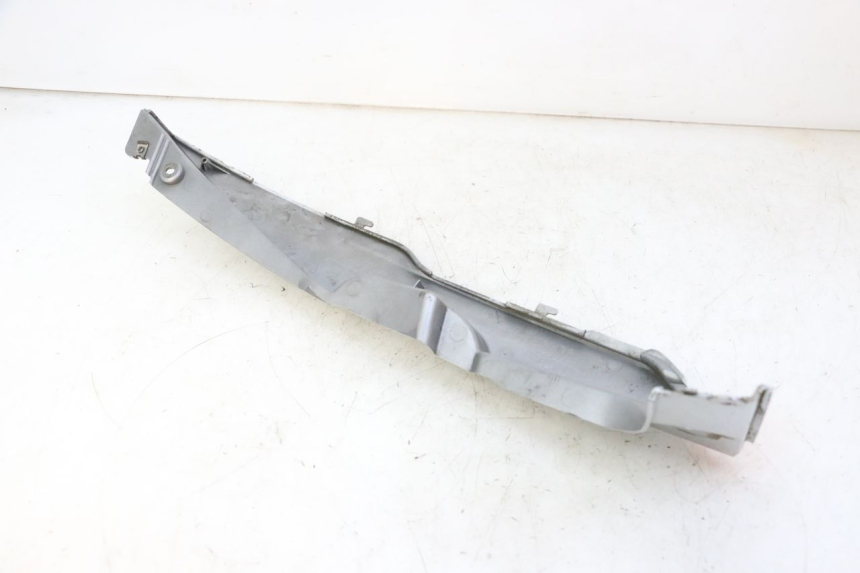 photo de CACHE SOUS SELLE GAUCHE DAELIM HISTORY 125 (2001 - 2002)