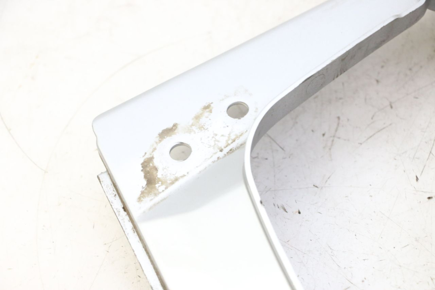 photo de CACHE SOUS SELLE GAUCHE DAELIM HISTORY 125 (2001 - 2002)