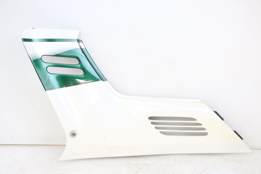 photo de CACHE SOUS SELLE GAUCHE HONDA CBR F 1000 (1993 - 1996)