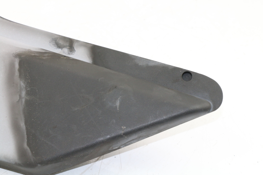 photo de CACHE SOUS SELLE GAUCHE HONDA CLR CITYFLY 125 (1998 - 2003)