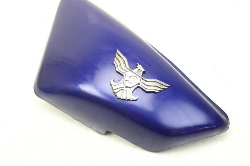photo de CACHE SOUS SELLE GAUCHE SYM HUSKY 125 (1999 - 2005)