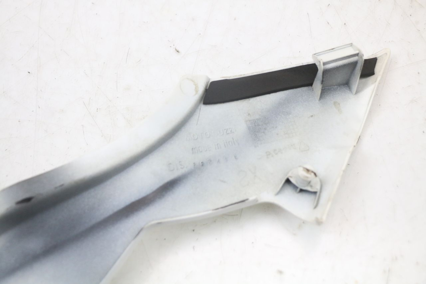 photo de CACHE SOUS SELLE GAUCHE MOTO GUZZI NORGE 8V GT 1200 (2011 - 2016)