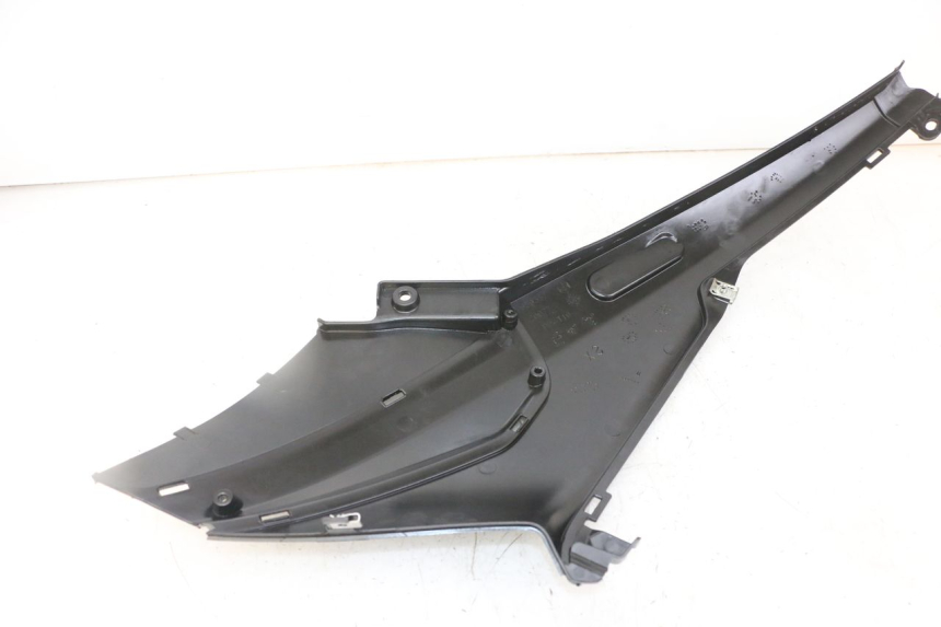 photo de CACHE SOUS SELLE GAUCHE PIAGGIO NRG POWER PUREJET 50 (2018 - 2021)
