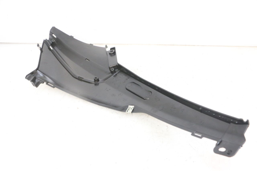 photo de CACHE SOUS SELLE GAUCHE PIAGGIO NRG POWER PUREJET 50 (2018 - 2021)