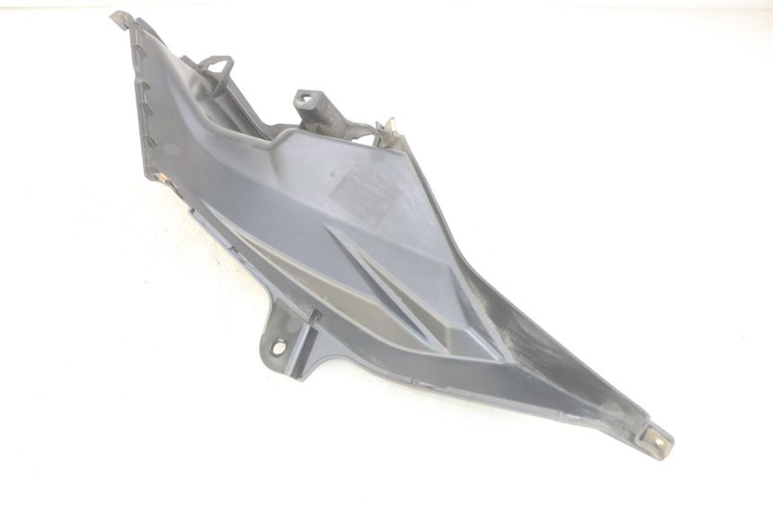 photo de CACHE SOUS SELLE GAUCHE SYM ORBIT III 3 4T 50 (2021 - 2025)