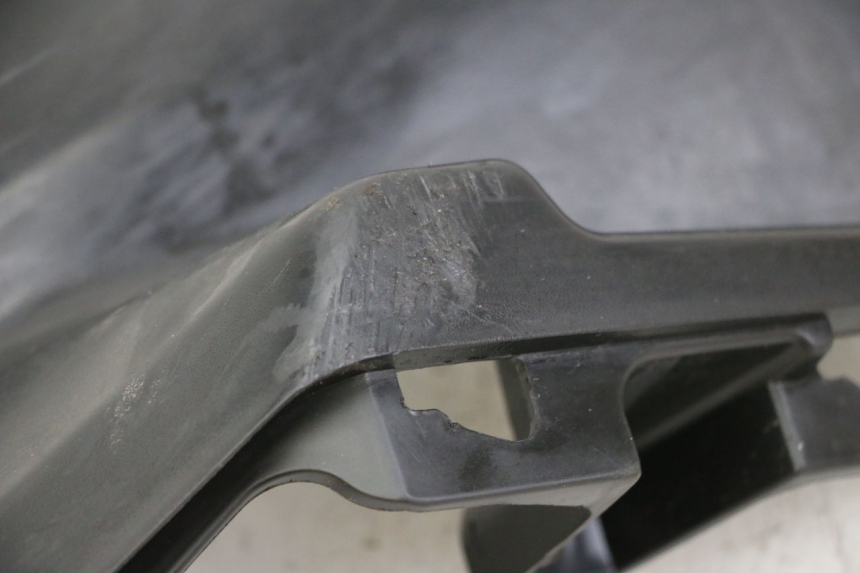 photo de CACHE SOUS SELLE GAUCHE SYM ORBIT III 3 4T 50 (2021 - 2025)