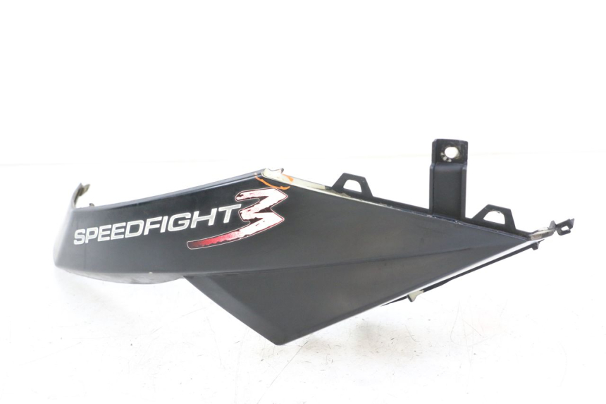 photo de CACHE SOUS SELLE GAUCHE PEUGEOT SPEEDFIGHT 3 LC 2T 50 (2009 - 2015)