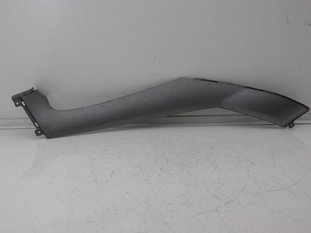 photo de CACHE SOUS SELLE GAUCHE PIAGGIO MP3 125 (2006 - 2014) - Vue principale