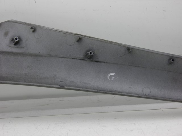 photo de CACHE SOUS SELLE GAUCHE PIAGGIO MP3 125 (2006 - 2014) - Zoom état d’usage