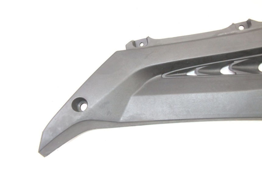 photo de CACHE SOUS SELLE GAUCHE MAG POWER R-STREET 50 (2016 - 2025)