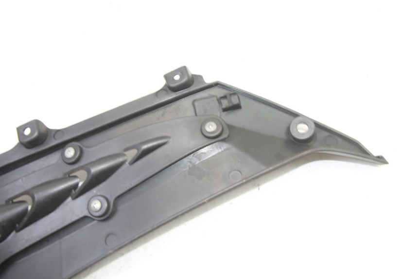 photo de CACHE SOUS SELLE GAUCHE MAG POWER R-STREET 50 (2016 - 2025)