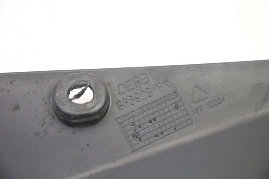 photo de CACHE SOUS SELLE GAUCHE GILERA SMT SUPERMOTARD 50 (2009 - 2017)