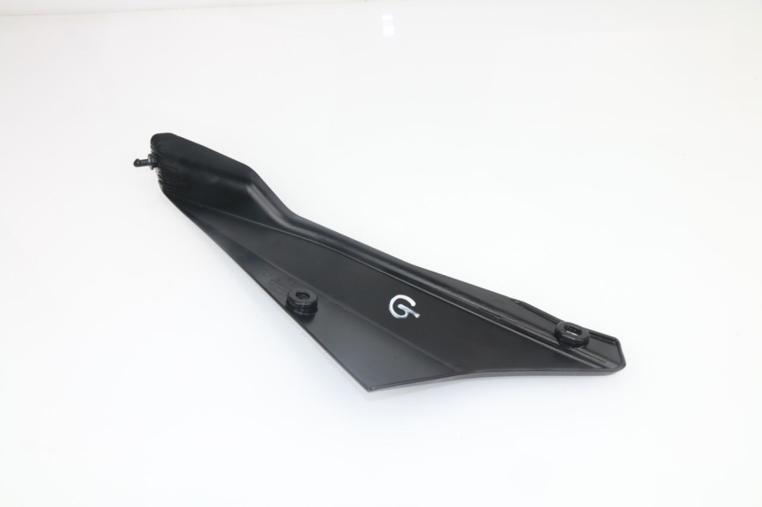 photo de CACHE SOUS SELLE GAUCHE GILERA SMT SUPERMOTARD 50 (2009 - 2017)