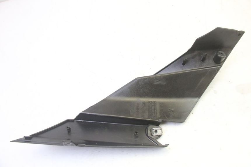 photo de CACHE SOUS SELLE GAUCHE APRILIA SR R 2T LC 50 (2018 - 2021)