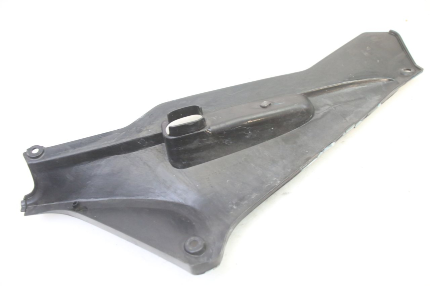 photo de CACHE SOUS SELLE GAUCHE HONDA ST PAN EUROPEAN 1300 (2002 - 2013)