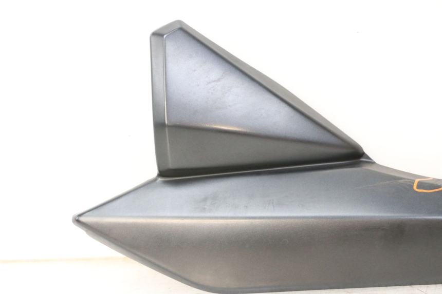 photo de CACHE SOUS SELLE GAUCHE SUZUKI GSX F GSXF 650 (2007 - 2015)