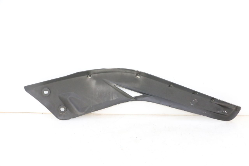 photo de CACHE SOUS SELLE GAUCHE YAMAHA X-MAX XMAX 125 (2010 - 2014)