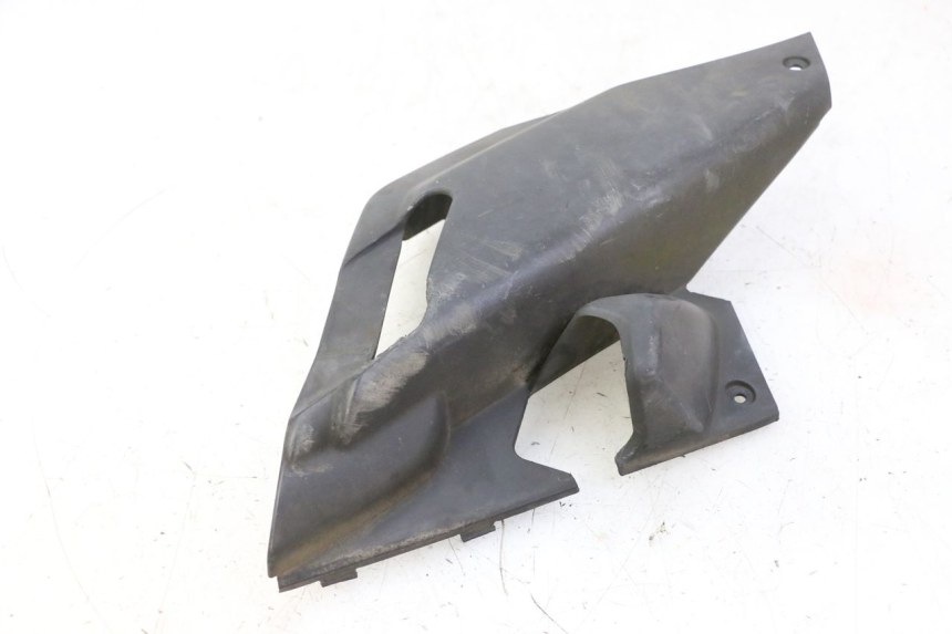 photo de CACHE SOUS SELLE GAUCHE YAMAHA X-MAX XMAX 250 (2006 - 2009)