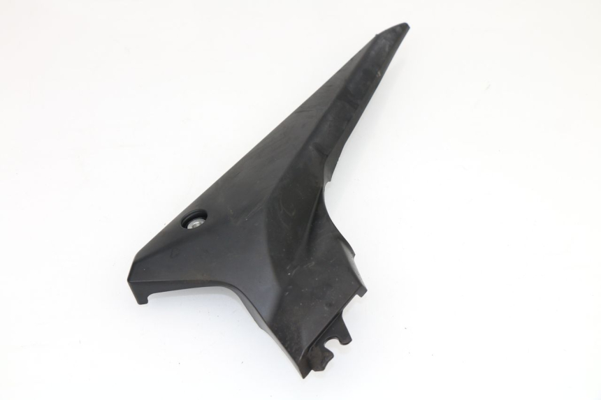 photo de CACHE SOUS SELLE GAUCHE YAMAHA XJ6 ABS 600 (2008 - 2016)