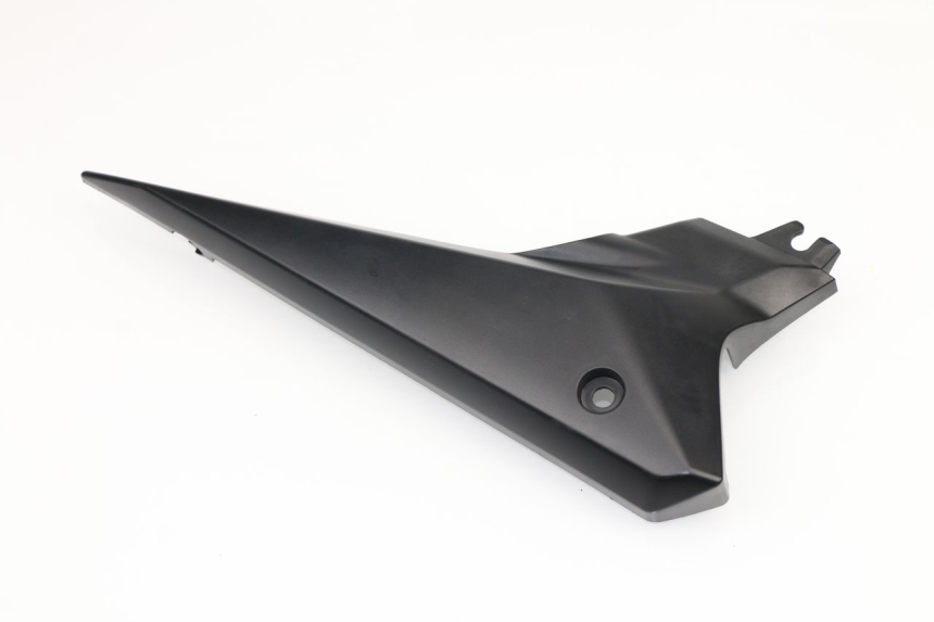 photo de CACHE SOUS SELLE GAUCHE YAMAHA XJ6 600 (2008 - 2016)