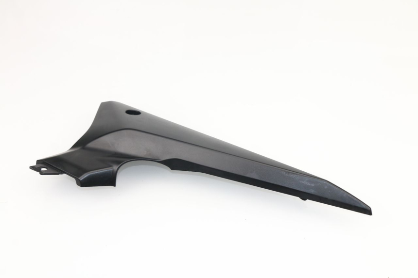 photo de CACHE SOUS SELLE GAUCHE YAMAHA XJ6 600 (2008 - 2016)