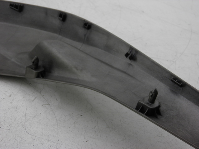 photo de CACHE SOUS SELLE GAUCHE YAMAHA XP T-MAX TMAX 500 (2004 - 2007)