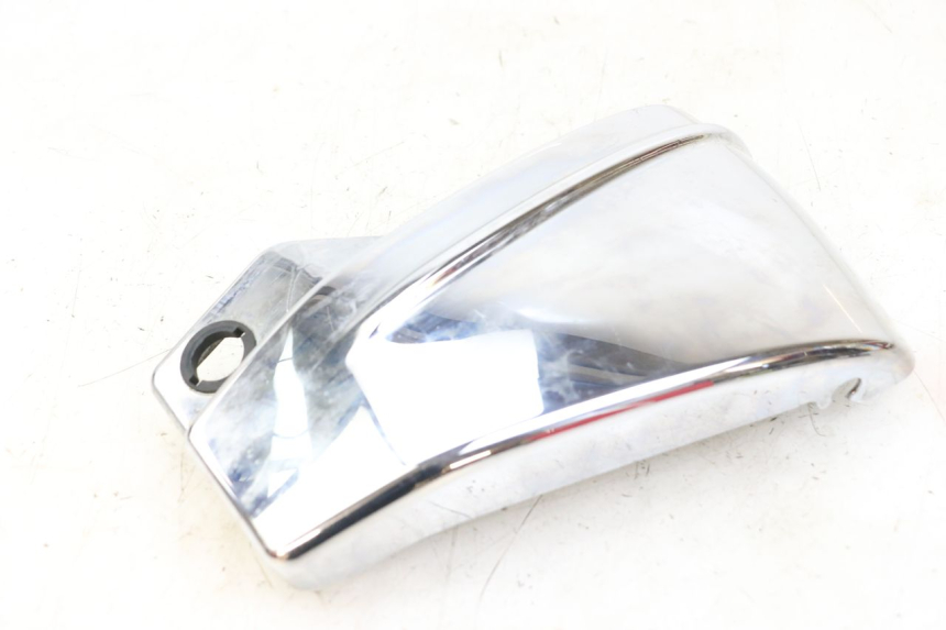 photo de CACHE SOUS SELLE GAUCHE YAMAHA XVS DRAG STAR DRAGSTAR 650 (1997 - 2007)