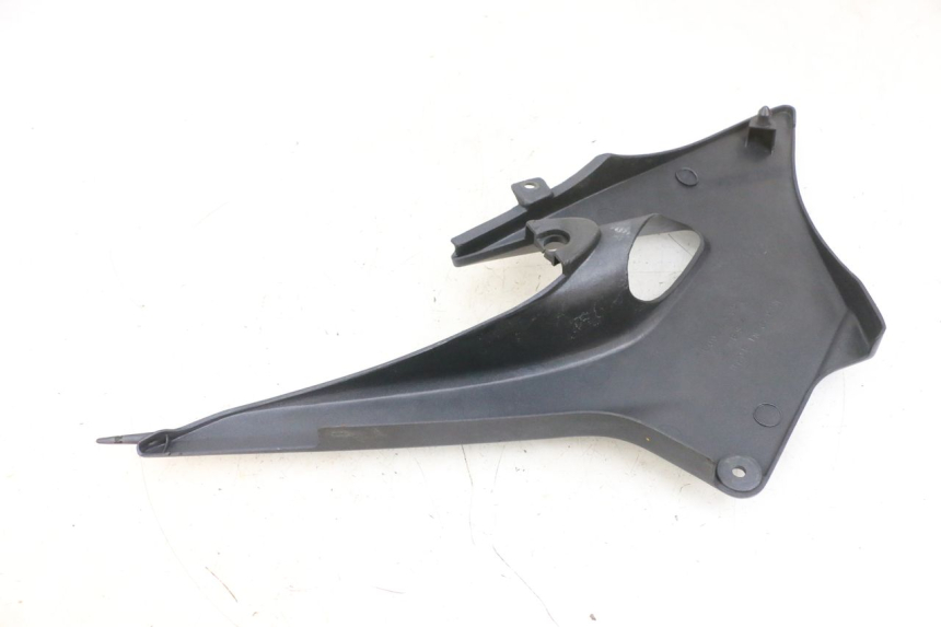 photo de CACHE SOUS SELLE GAUCHE KAWASAKI ZR 7 750 (1999 - 2001) - Vue d’ensemble